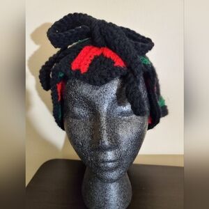 Stylish Lrg Black and Red and Green Knit Headband